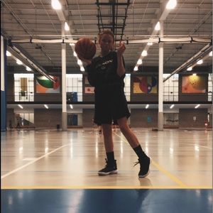 Meet your Posher, Ali